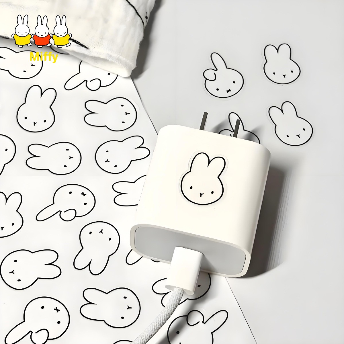 Gaming Accessories Cute - Kawaii Anime Miffy Coniglio Adesivi per